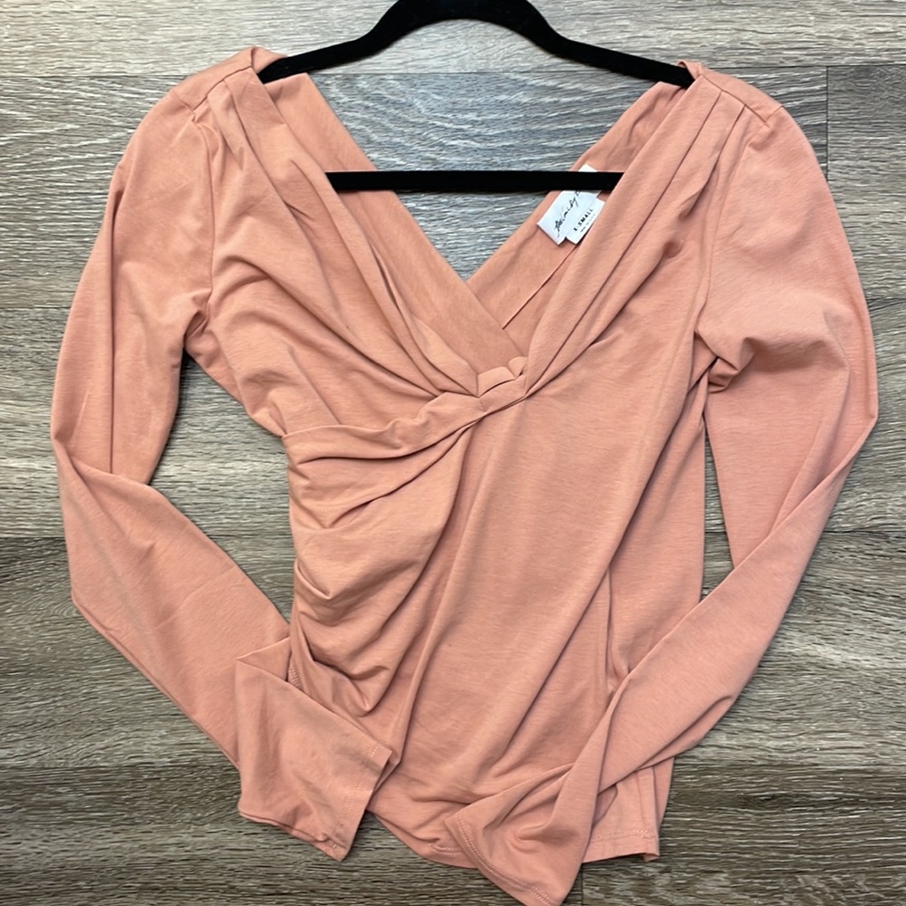 thelinebyk Stevie top NEW in blush - Picture 4 of 4